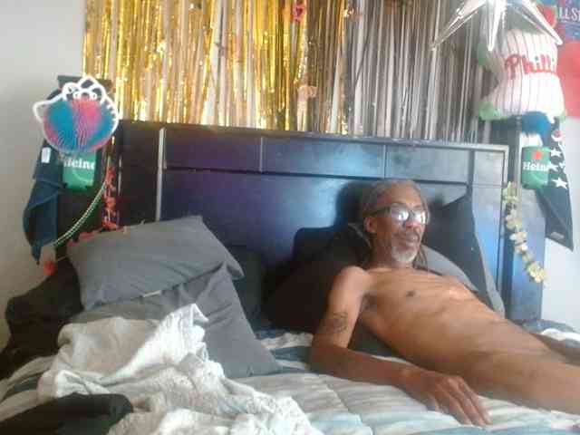 MrnMrsGoodi3tim3 webcam