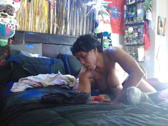 MrnMrsGoodi3tim3 webcam