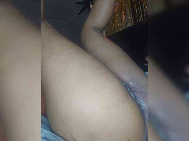 MrnMrsGoodi3tim3 webcam