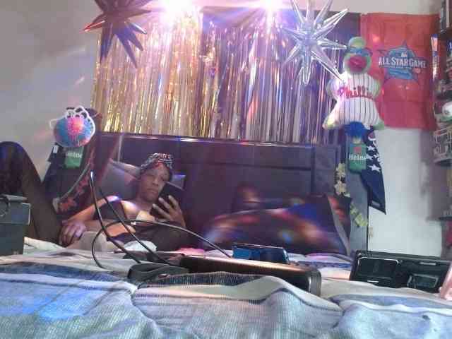 MrnMrsGoodi3tim3 webcam