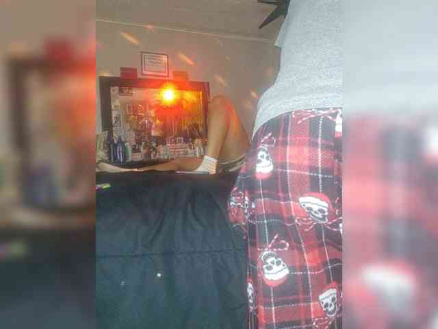 MrnMrsGoodi3tim3 webcam