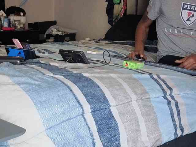 MrnMrsGoodi3tim3 webcam
