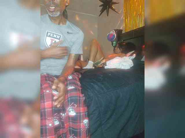 MrnMrsGoodi3tim3 webcam