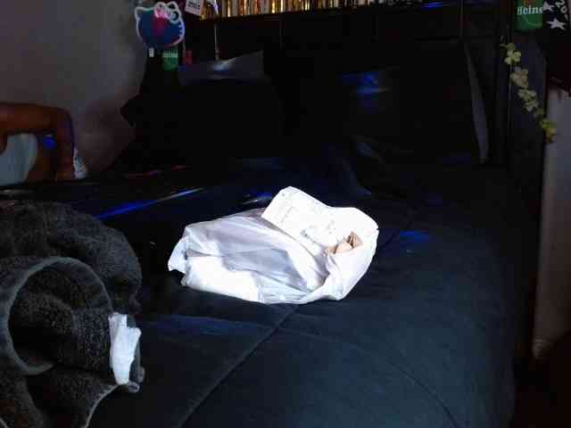 MrnMrsGoodi3tim3 webcam