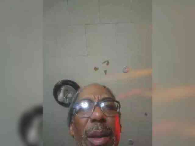MrnMrsGoodi3tim3 webcam