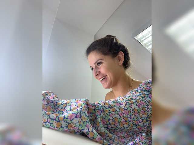 Hotkate77