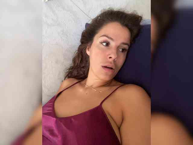 Hotkate77 webcam