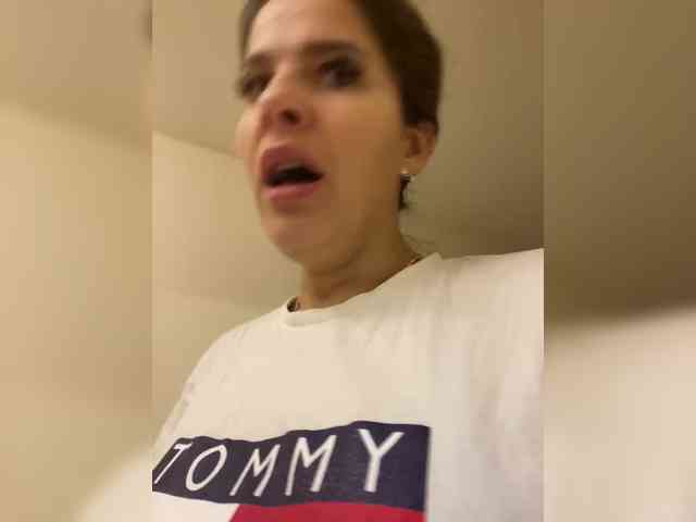 Hotkate77 webcam