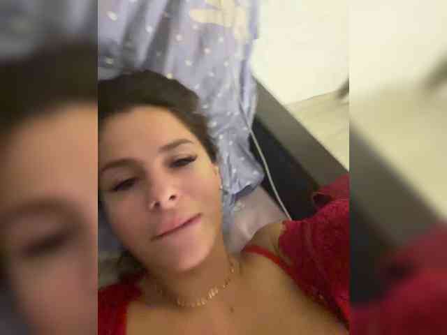 Hotkate77 webcam