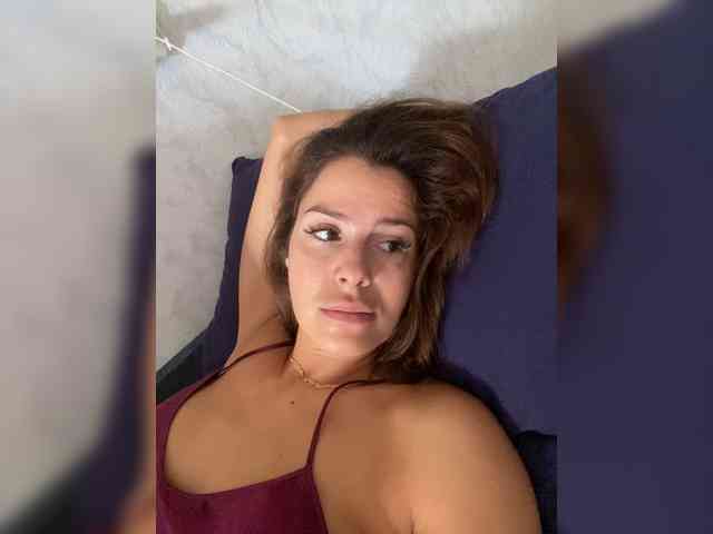 Hotkate77 webcam