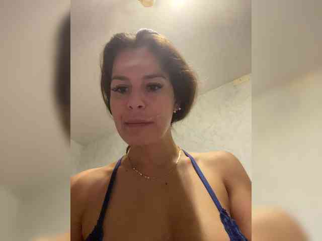 Hotkate77