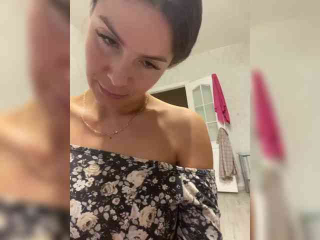 Hotkate77 webcam