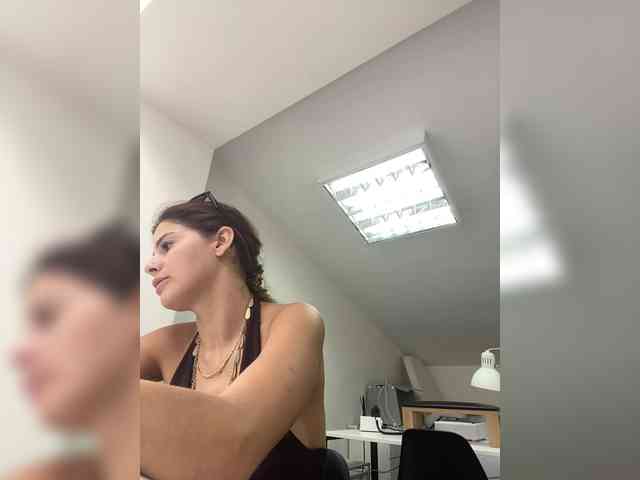 Hotkate77 webcam