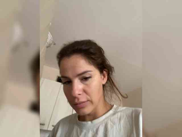 Hotkate77 webcam