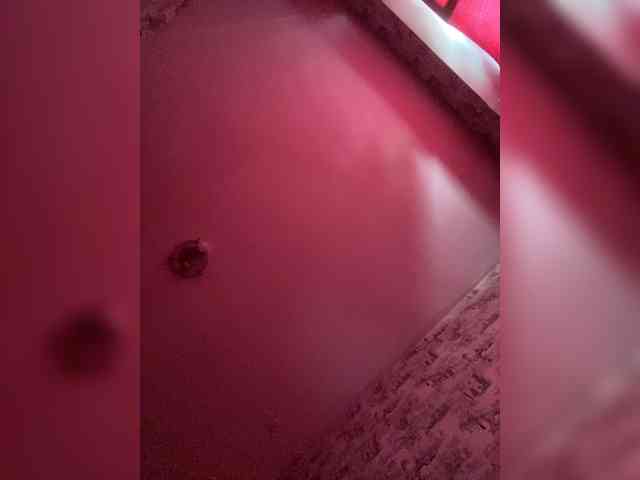 Hotkate77 webcam