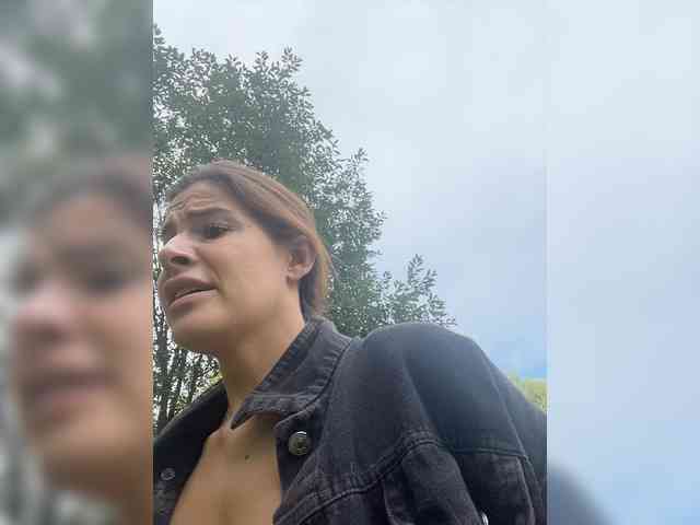 Hotkate77 webcam