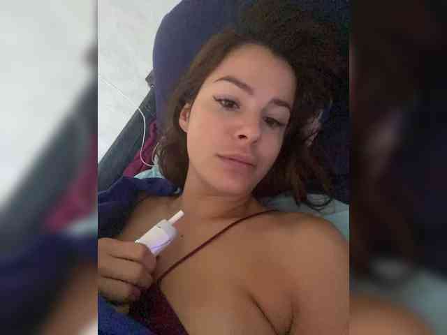 Hotkate77 webcam