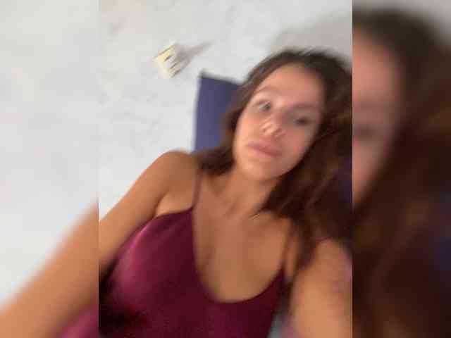 Hotkate77 webcam
