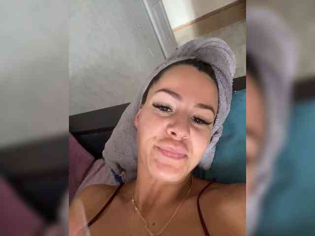 Hotkate77 webcam