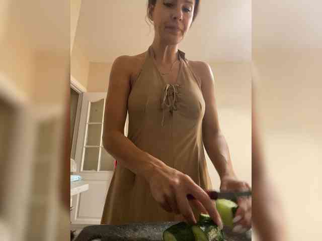 Hotkate77 webcam