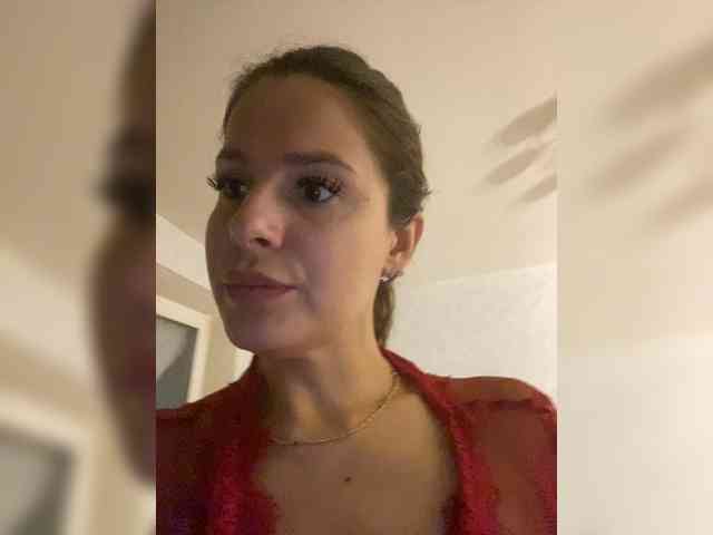 Hotkate77 webcam