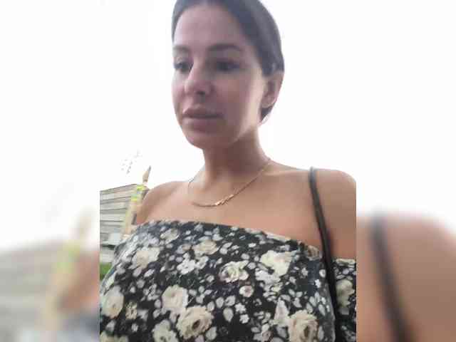 Hotkate77 webcam