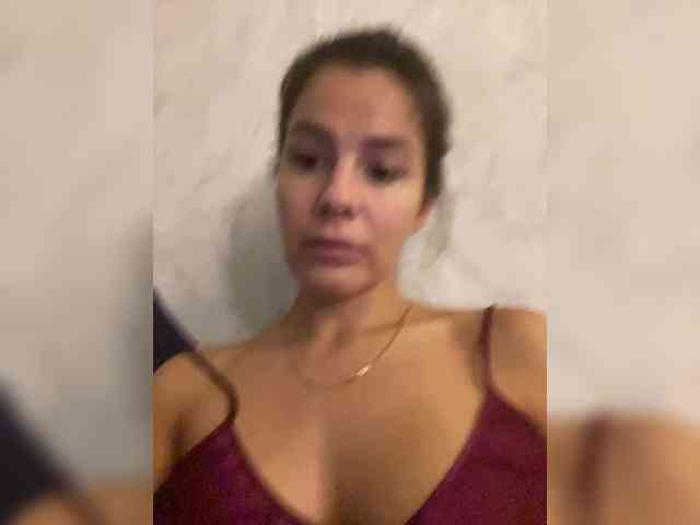 Hotkate77 webcam