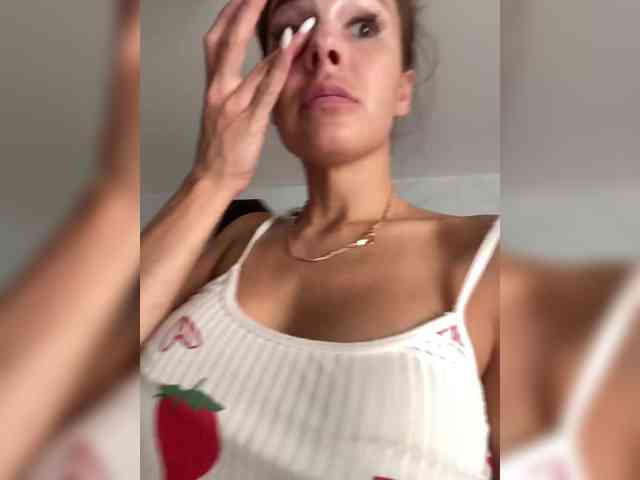 Hotkate77 webcam