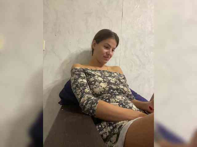 Hotkate77 webcam