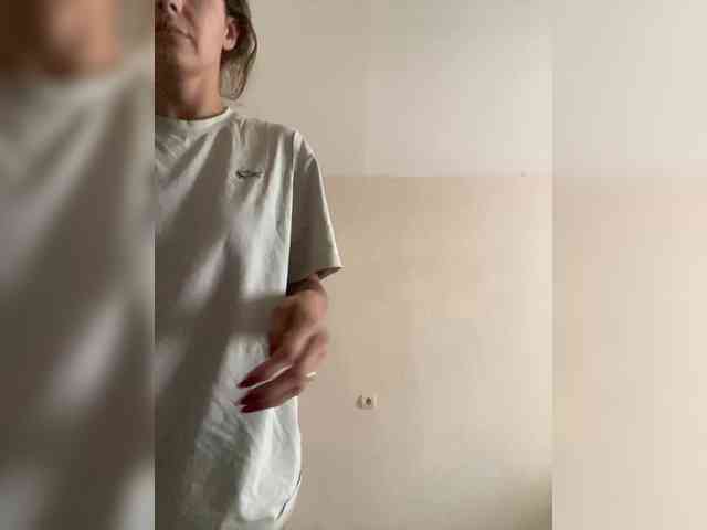 Hotkate77 webcam