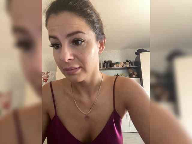 Hotkate77 webcam