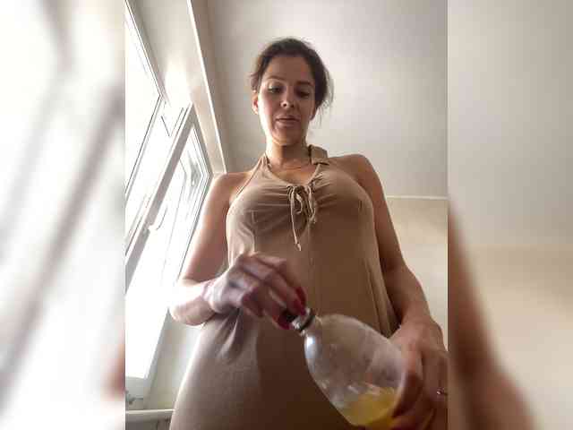 Hotkate77