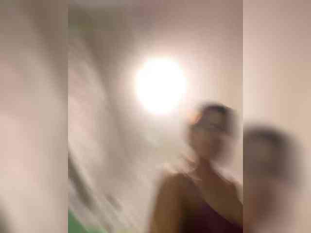 Hotkate77 webcam