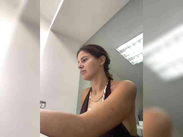 Hotkate77 webcam