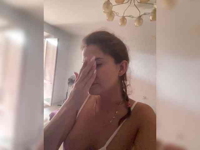 Hotkate77's cam show statistics and live stream
