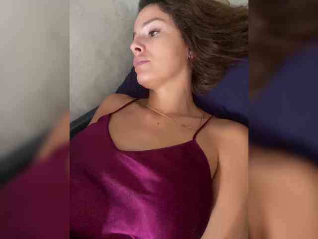 Hotkate77 webcam