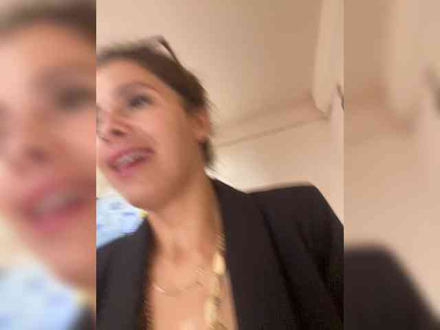 Hotkate77 webcam