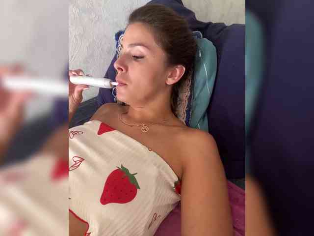 Hotkate77 webcam
