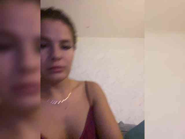 Hotkate77 webcam