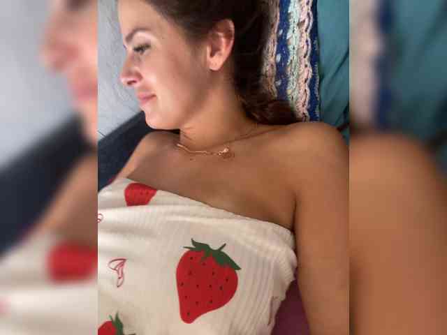 Hotkate77 Live Webcam on BongaCams