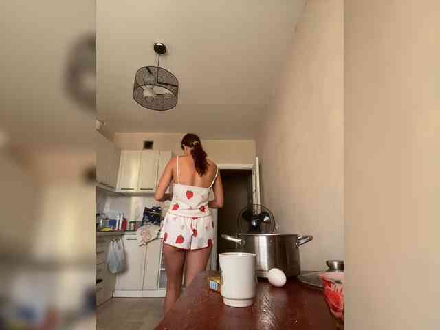 Hotkate77 webcam