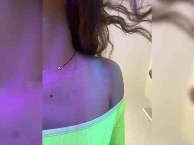Hotkate77 webcam