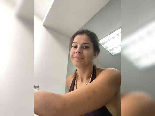 Hotkate77 webcam