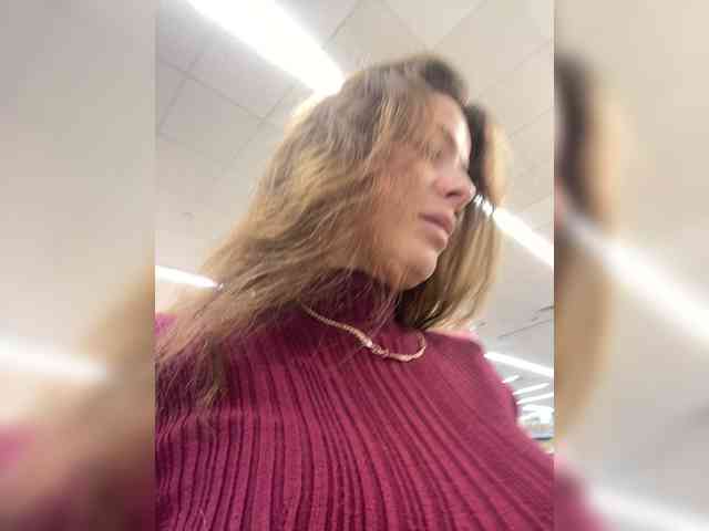 Hotkate77 webcam