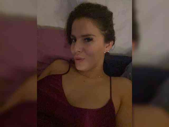 Hotkate77 webcam