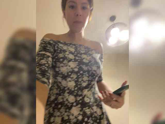 Hotkate77 webcam