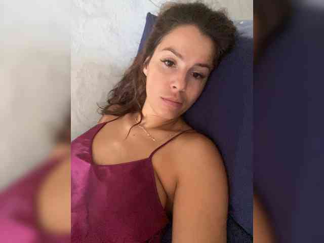 Hotkate77 webcam