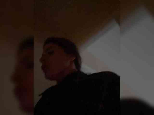 Hotkate77 webcam