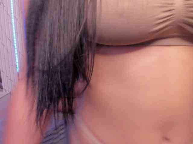 AmberYZafiro webcam