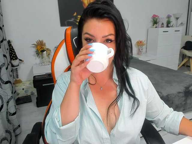 LadyEcho live cam on BongaCams